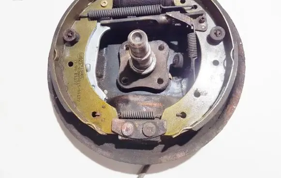 Renault Clio II Handbrake/parking brake pads 