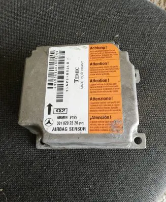 Mercedes-Benz E W210 Airbag control unit/module 0018202326
