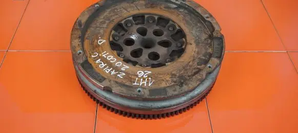 Opel Zafira C Dual mass flywheel 1HT26