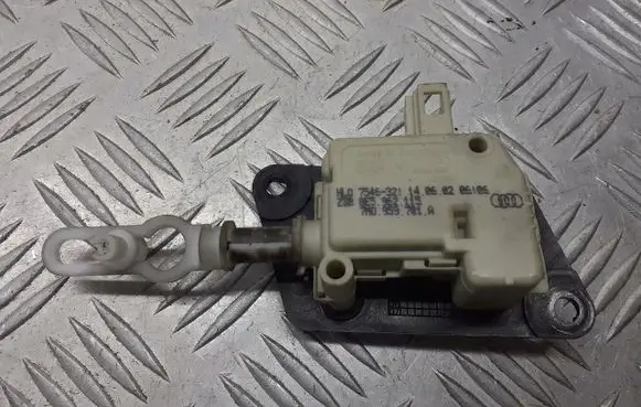 Audi A2 Shock absorber/damper mounting bracket 8E5962115