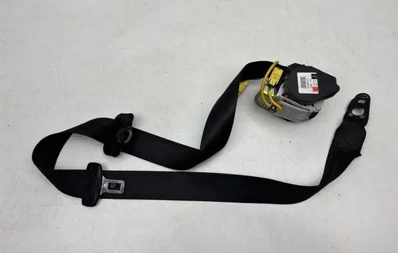 Volkswagen Touareg I Front seatbelt 7L0857705E