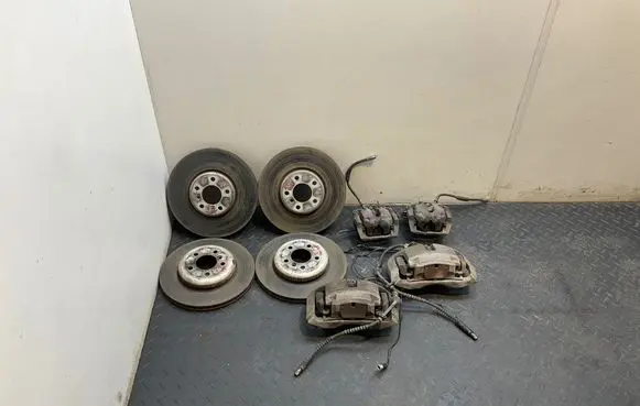 BMW 6 F12 F13 Brake discs and calipers set 