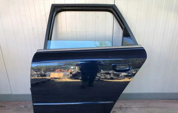 Audi A4 S4 B7 8E 8H Rear door