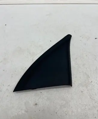 Toyota Yaris XP210 Other front door trim element 67491K0030