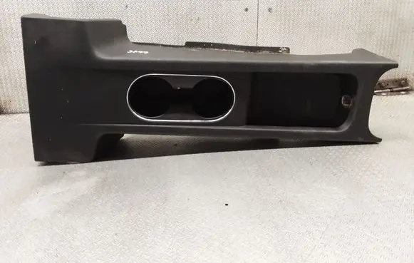 Chevrolet Volt I Center console 22790295