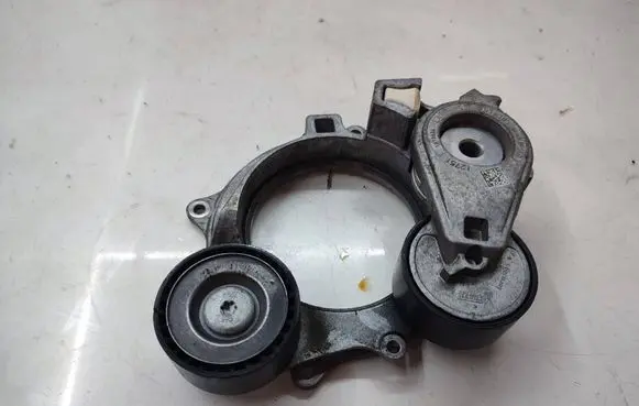 Seat Leon IV Timing belt tensioner 05E903305