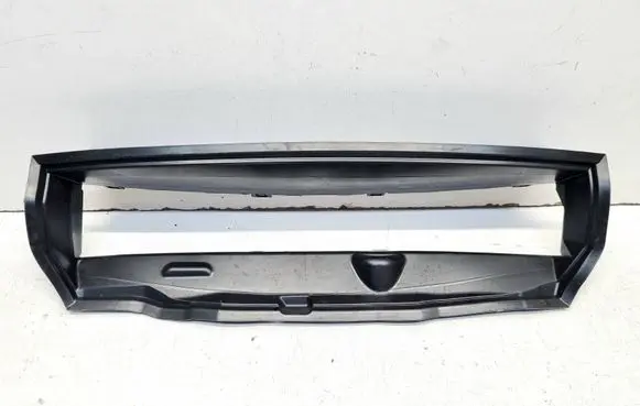 Audi e-tron Intercooler air channel guide 4KE121285F