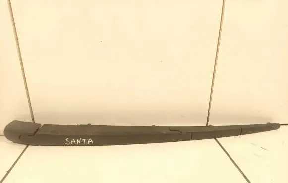 Hyundai Santa Fe Rear wiper blade arm 077515