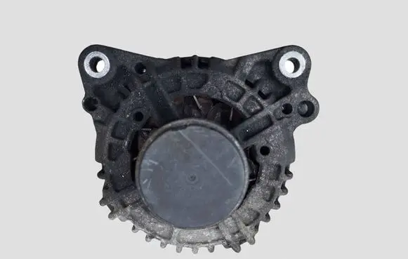 Volkswagen Golf VI Generator/alternator 03L903023