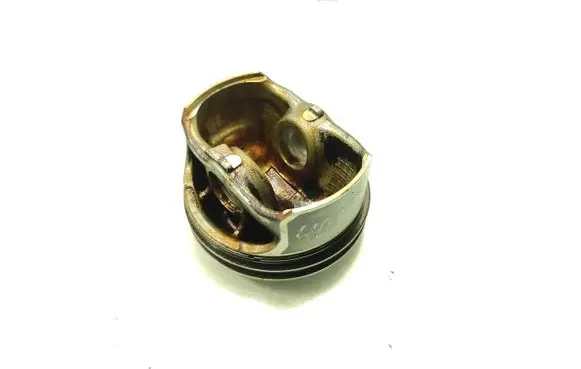 BMW 3 E90 E91 Piston 
