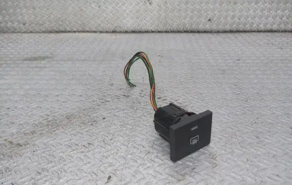 Ford Focus Windscreen/window heater switch 3M5T18C621AD