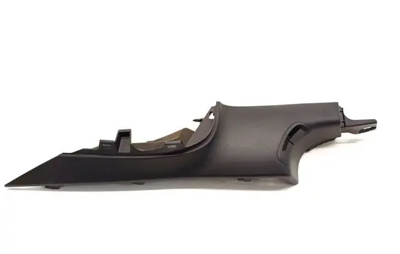 (D)pillar trim (top)