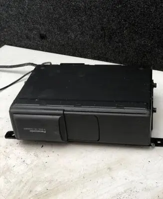 Mazda Premacy CD/DVD changer CXCM4720F
