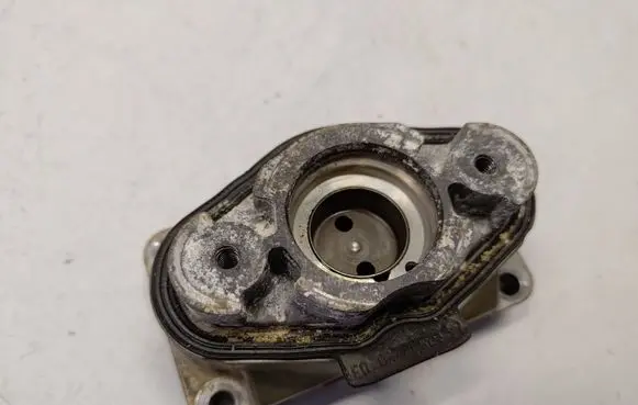 BMW 7 F01 F02 F03 F04 Other cylinder head part 7567866