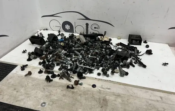 BMW X5 F15 Nuts/bolts 