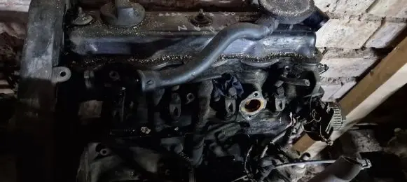 Volkswagen Sharan Engine 028103021BS