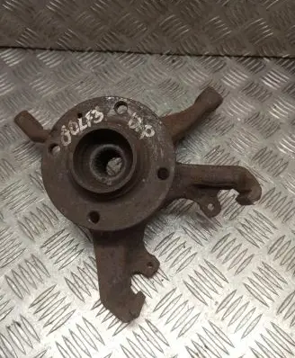 Volkswagen Golf III Front wheel hub