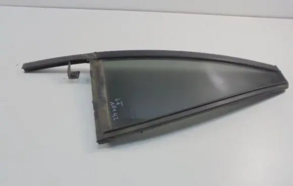 Volvo XC90 Rear side window 30799288