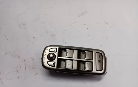 Jaguar XF X250 Electric window control switch 8X2314540AE 03451000