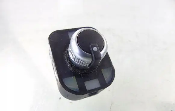 Audi A3 S3 8V Wing mirror switch 8V09595650