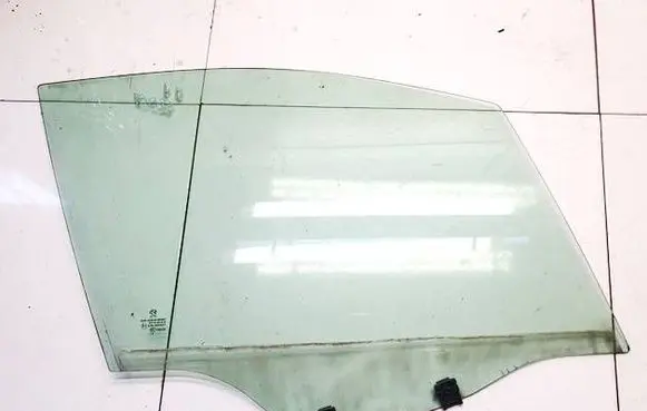 Peugeot 208 Front door window glass four-door dot39as2m40
