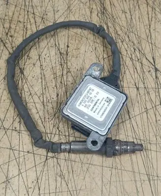 Mercedes-Benz Sprinter W906 Lambda probe sensor A0009050008