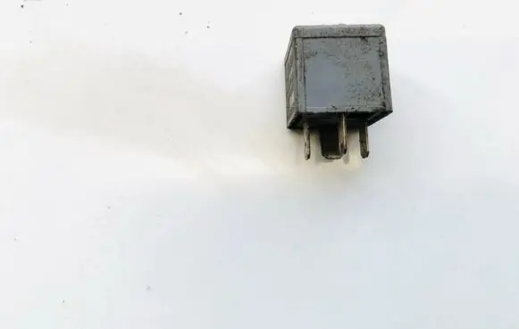 Audi A4 S4 B6 8E 8H Other relay 8d0951253a v23134b52x301