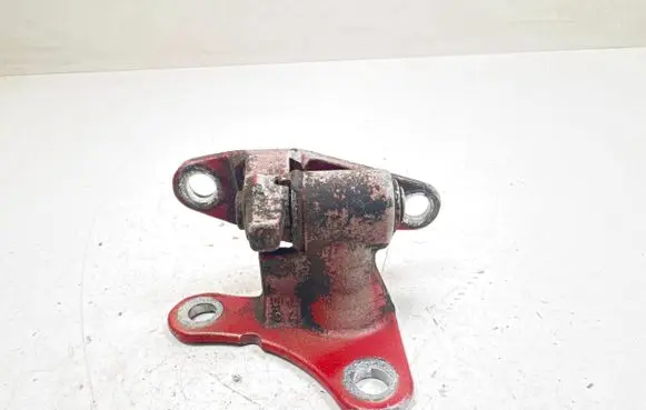 Mitsubishi Colt Front door lower hinge 