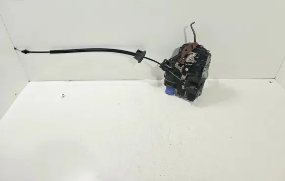 Audi A8 S8 D3 4E Rear door lock 4E0839016