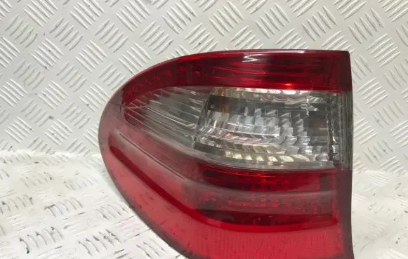 Mercedes-Benz E W211 Rear/tail lights A2118201164