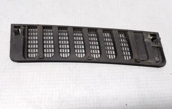 Peugeot 806 Wiper trim 1473357077
