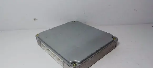 Toyota Corolla Verso AR10 Engine control unit/module 896610F010