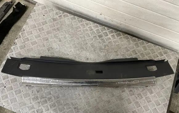 Volkswagen Phaeton Trunk/boot sill cover protection 3D5863459D