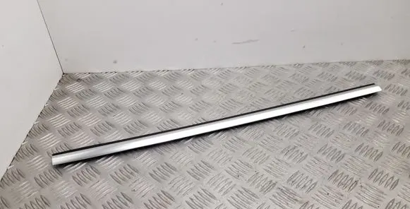 Audi A3 S3 8V Rear side glass trim 8V7853268 8V7853267