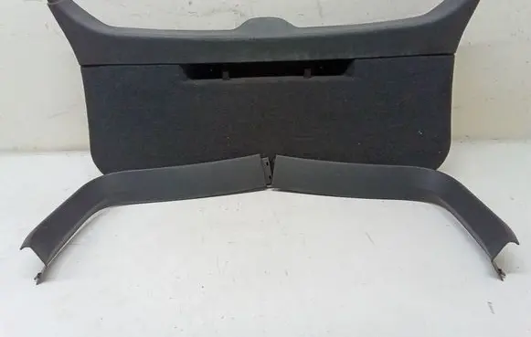 Opel Astra H Tailgate trim 332004790