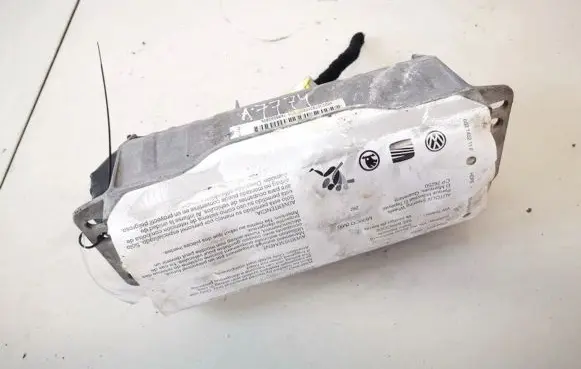 Volkswagen Jetta V Passenger airbag 1k0880204k