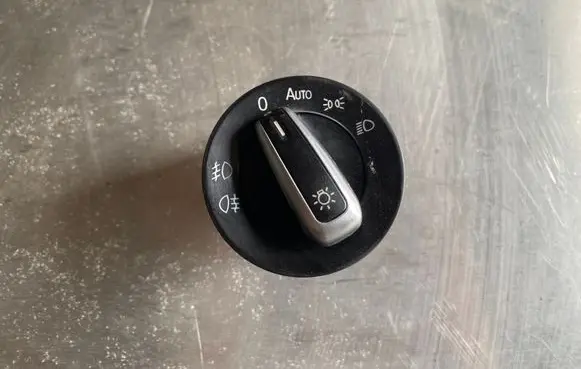 Volkswagen PASSAT B6 Light switch 3C8941431A