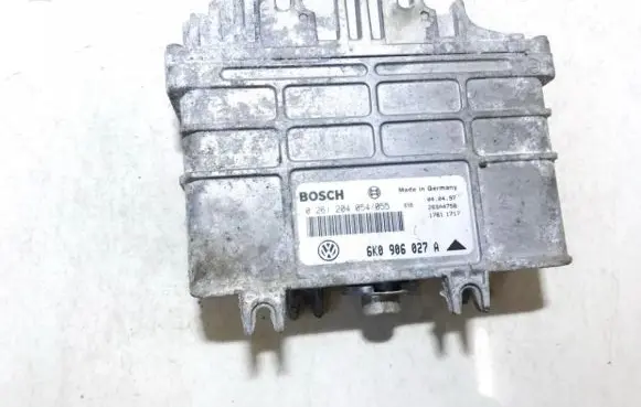 Volkswagen Polo III 6N 6N2 6NF Engine control unit/module 0261204054 0261204055