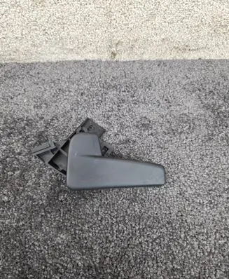 Volkswagen PASSAT B8 Engine bonnet (hood) release handle 6R1823533 517823633
