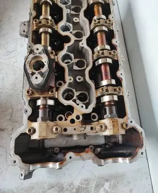 BMW 5 F10 F11 Engine head 7573940