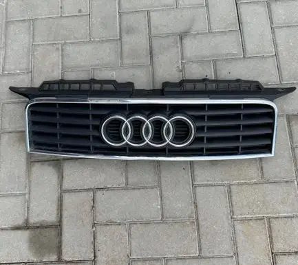 Audi A3 S3 A3 Sportback 8P Front bumper upper radiator grill 8P3853651