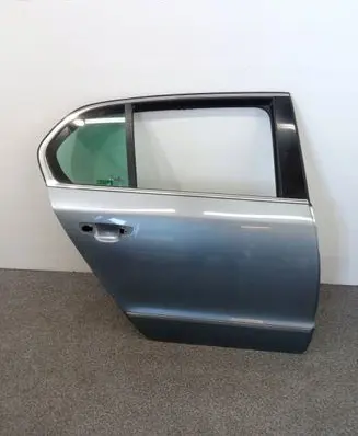 Skoda Superb B6 (3T) Front door
