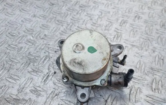 Alfa Romeo Mito Vacuum pump 55226403 A598 703058030