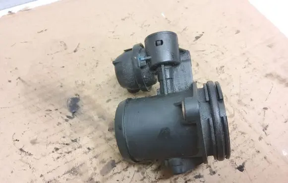 Peugeot 206 Other engine bay part