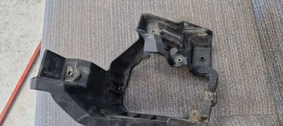 Volkswagen Phaeton Fog light bracket 3D0807262