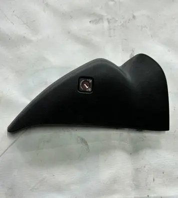 Peugeot 308 Dashboard side end trim 9677540477 1303884X M47235