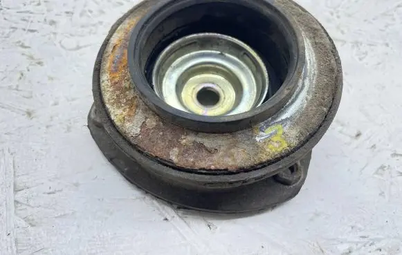 Seat Leon (5F) Front upper strut mount 5Q0412331C