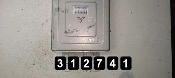 Mitsubishi Space Star Engine control unit/module MD362115