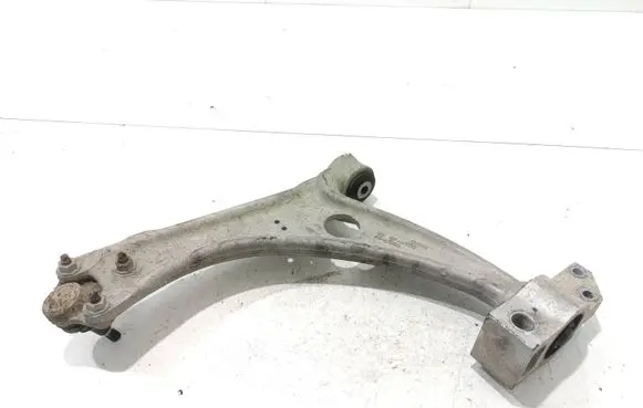 Volkswagen PASSAT B6 Front lower control arm/wishbone BFAT06
