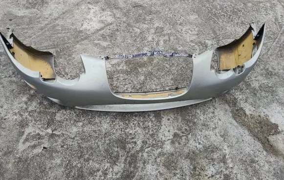 Chrysler 300M Front bumper